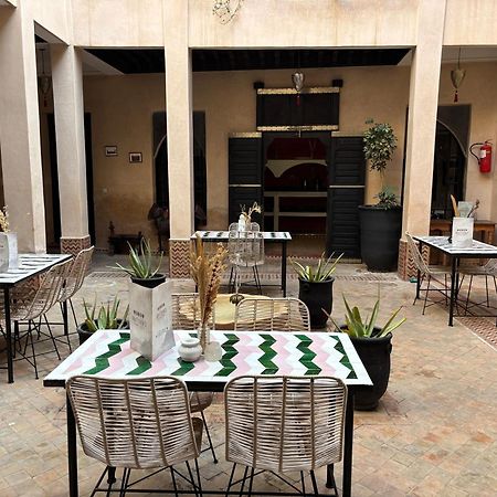 Riad Basidi Piscine Chauffee Sur Le Toit De La Medina Marrakesh Extérieur photo