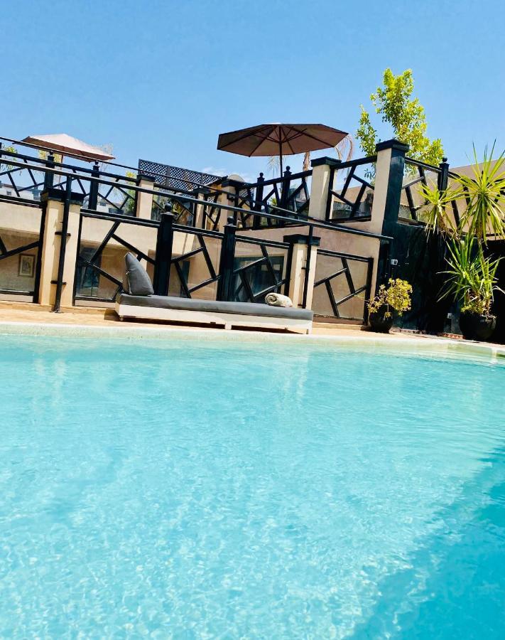 Riad Basidi Piscine Chauffee Sur Le Toit De La Medina Marrakesh Extérieur photo