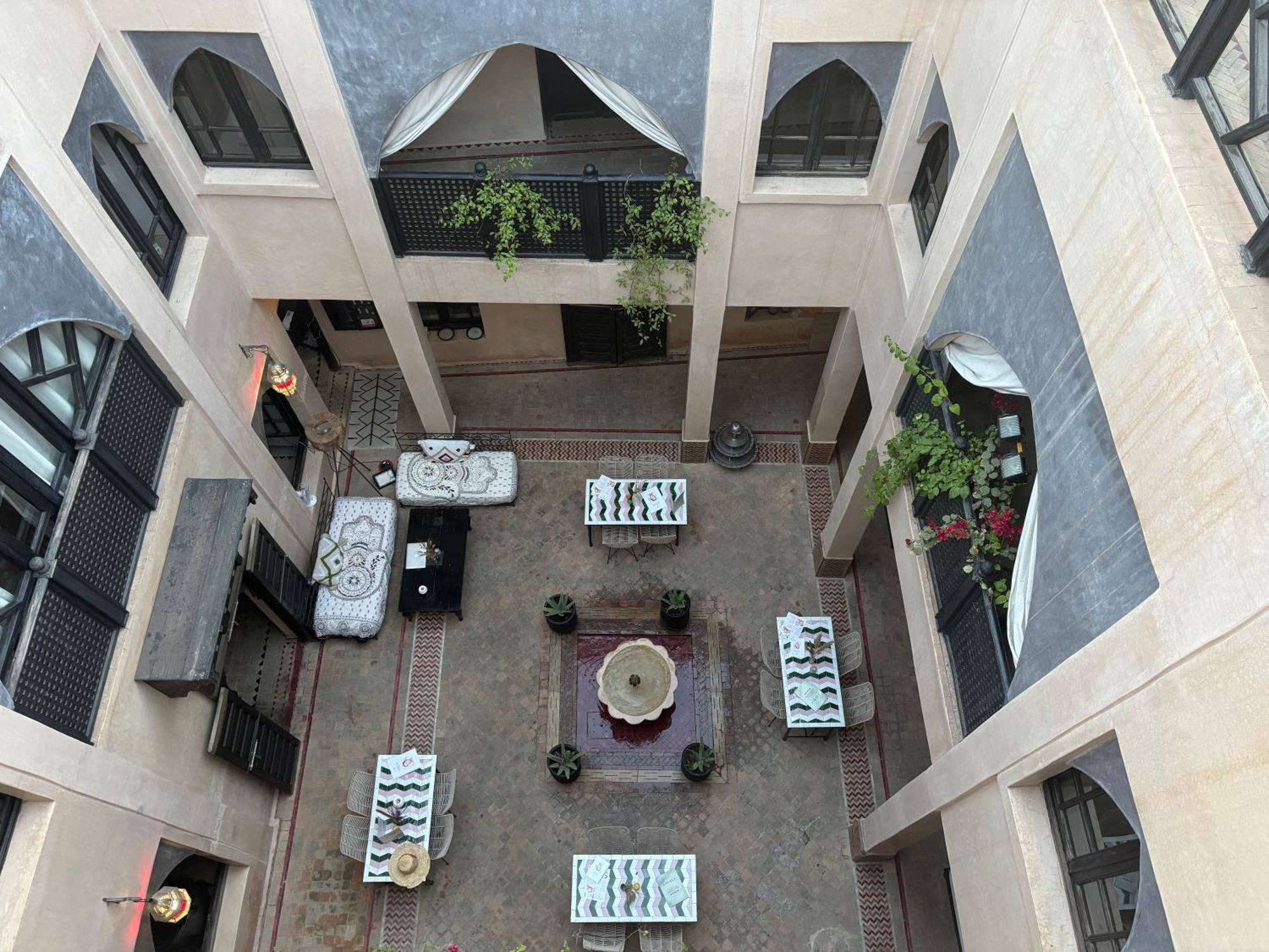 Riad Basidi Piscine Chauffee Sur Le Toit De La Medina Marrakesh Extérieur photo